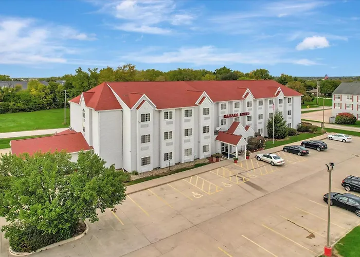 Pets Allowed Hotel Ramada Limited By Wyndham, Bloomington I-55 & I-74 Il